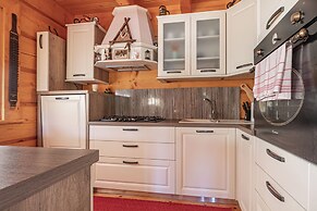 Log Cabin Forest Fairy