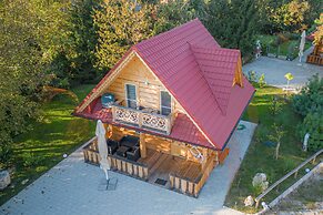 Log Cabin Forest Fairy