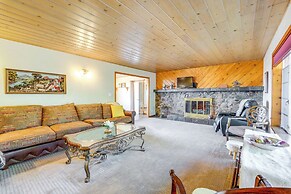 Spacious Arizona Retreat w/ Deck & Mountain Views!