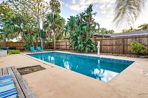 Orlando Home w/ Private Pool: 10 Mi to UCF Campus!