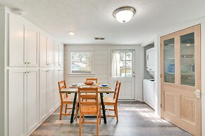 Galveston Vacation Rental: Deck & Central Location