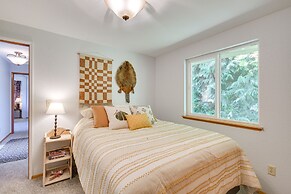 Hoodsport Vacation Rental w/ Deck & Canal Views!