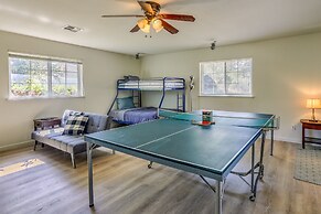 Pet Friendly Mariposa Retreat w/ Spacious Patio!