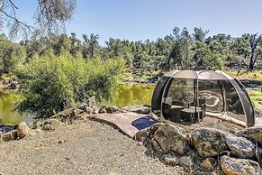 Pet Friendly Mariposa Retreat w/ Spacious Patio!