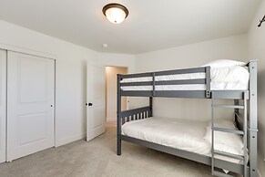 Inviting American Fork Home With Community Pool!