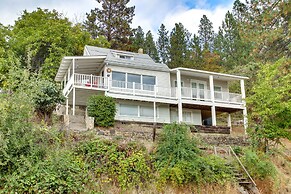 Harrison Getaway w/ Deck & Lake Views!