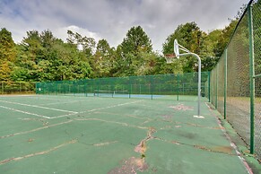 Serene Fancy Gap Cabin Retreat in Private Setting!