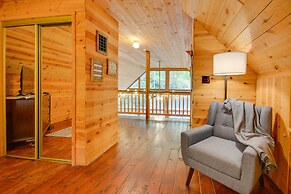 Serene Fancy Gap Cabin Retreat in Private Setting!