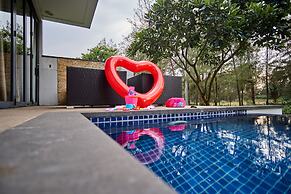 The Ocean Luxury Villa Da Nang