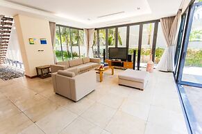 The Ocean Luxury Villa Da Nang