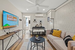 1BR Passyunk AveStunner-Perfect Location