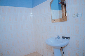 Best Inn Motel MUSINGUZI Frank