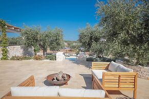 TD Trulli Lorusso Design Luxury Trulli With Pool