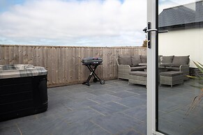 The Paddock - Lovely Cottage With Hot Tub