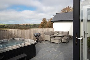 The Paddock - Lovely Cottage With Hot Tub