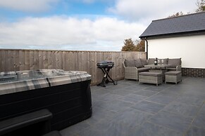 The Paddock - Lovely Cottage With Hot Tub