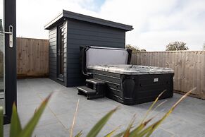 The Paddock - Lovely Cottage With Hot Tub