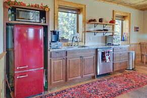 Cozy Alma Mountain Retreat: Fireplace & Grill