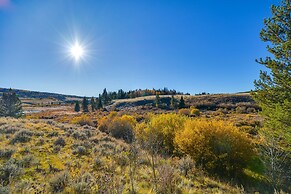Cozy Alma Mountain Retreat: Fireplace & Grill