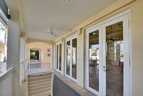 Spacious Palm Coast Condo: Balcony, Beach Access!