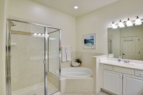 Spacious Palm Coast Condo: Balcony, Beach Access!