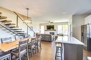 Ski-in/ski-out Granby Townhouse w/ Private Hot Tub