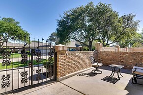 Expansive Texas City Retreat ~ 16 Mi to Galveston!