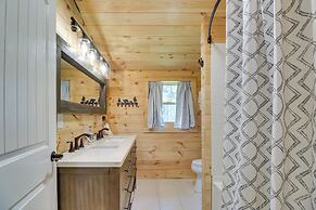 Secluded Cabin w/ Mtn Views ~ 33 Mi to Bigfork!