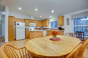 Pet-friendly Cascade Vacation Rental w/ Fire Pit!