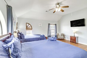 Elegant Houston Home w/ Gazebo & Game Room!