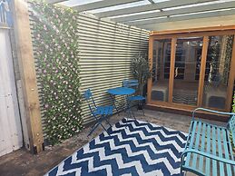 Morecambe Bay Cottage- Hot Tub/ Jacuzzi/sauna