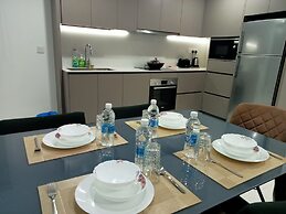 Eaton Residences KLCC by Luna