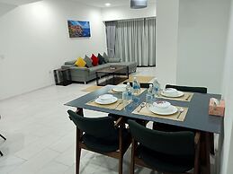 Eaton Residences KLCC by Luna