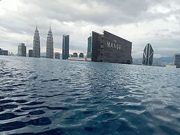 Eaton Residences KLCC by Luna