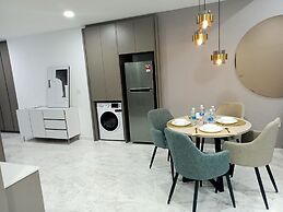 Eaton Residences KLCC by Luna