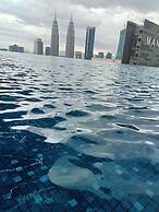 Eaton Residences KLCC by Luna