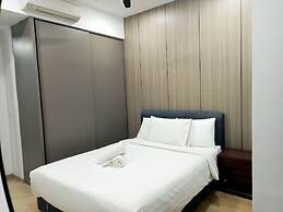 Eaton Residences KLCC by Luna