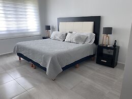 Long Island Madison R14