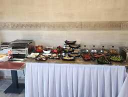 Noah's Ark Cave Hotel