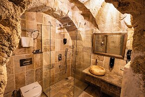 Noah's Ark Cave Hotel