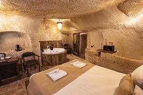 Noah's Ark Cave Hotel