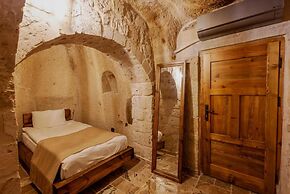 Noah's Ark Cave Hotel