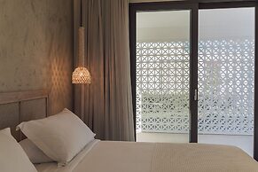 TAF Beach Villas with Tesla