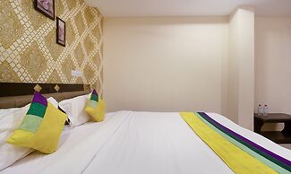 Itsy Hotels Yogeshwara Grand