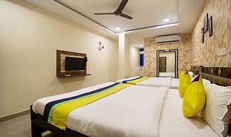 Itsy Hotels Yogeshwara Grand