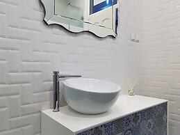 Av. António Augusto de Aguiar 56