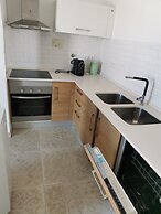 Av. António Augusto de Aguiar 56