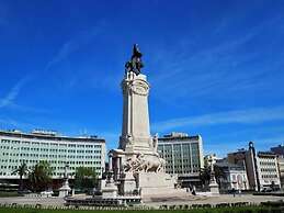 Av. António Augusto de Aguiar 56