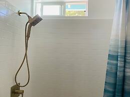 Manhattan Beach Vacation House - For solo, pair, family and business t