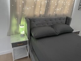 Manhattan Beach Vacation House - For solo, pair, family and business t